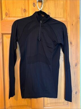 Black Anique 1/4 zip sunshirt